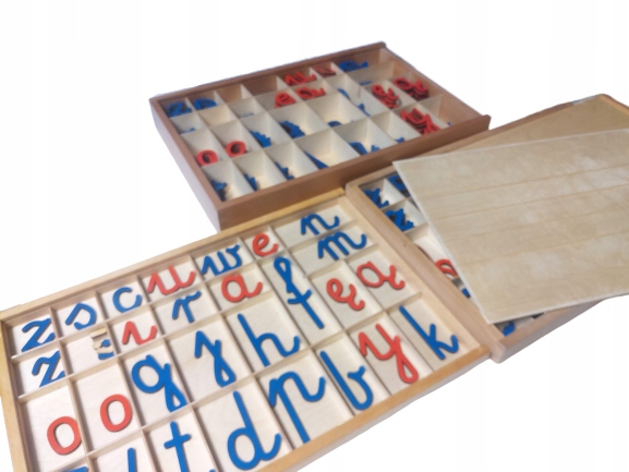 Ruchomy alfabet Montessori  32